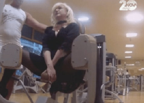 Сашка Васева във фитнеса – типичен кадър от готварско състезание, нали?