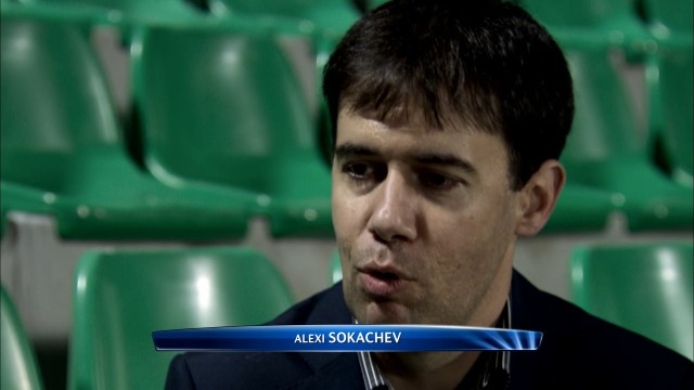 Алекси Сокачев коментира така, както го правеха колегите му преди 30 години.