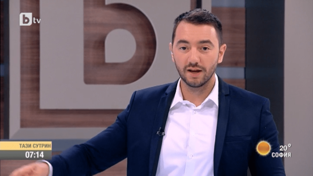 Антон Хекимян е като самодържец в просторното помещение на „Тази сутрин“.