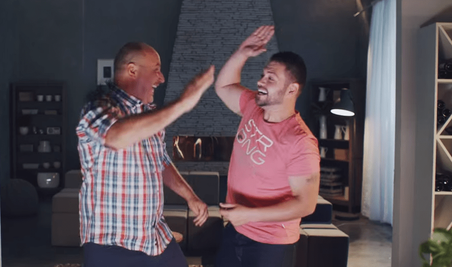 Готвачите Манчев и Шишков във волейболната реклама на „Лидл“.