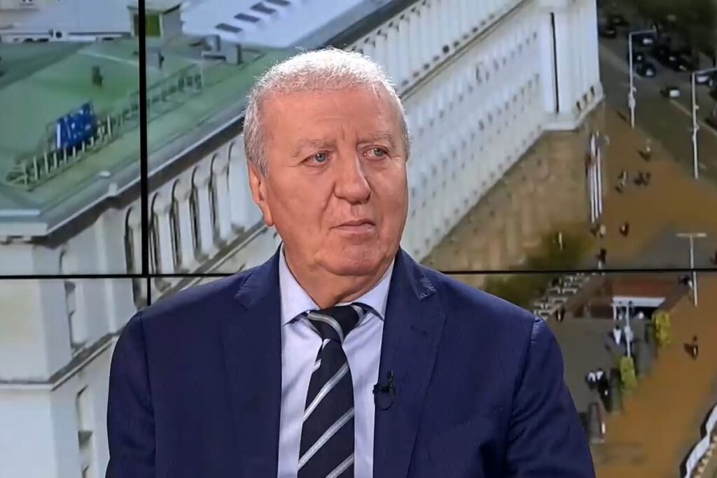 Егати изборите, щом като Томов отново е кандидат, възкликват малкото останали гласоподаватели с добра памет.